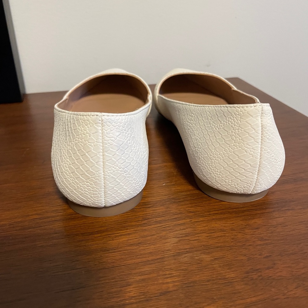 NWOT Textured Flats - Picture 3 of 7